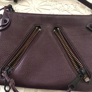 Like new leather Rebecca Minkoff  bag  in excellent new condition